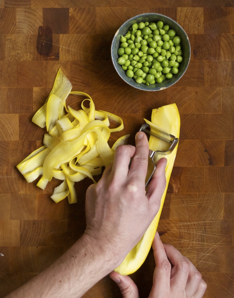 Pasta primavera er en vegetarisk pastaret, som er perfekt til forårets mange grøntsager