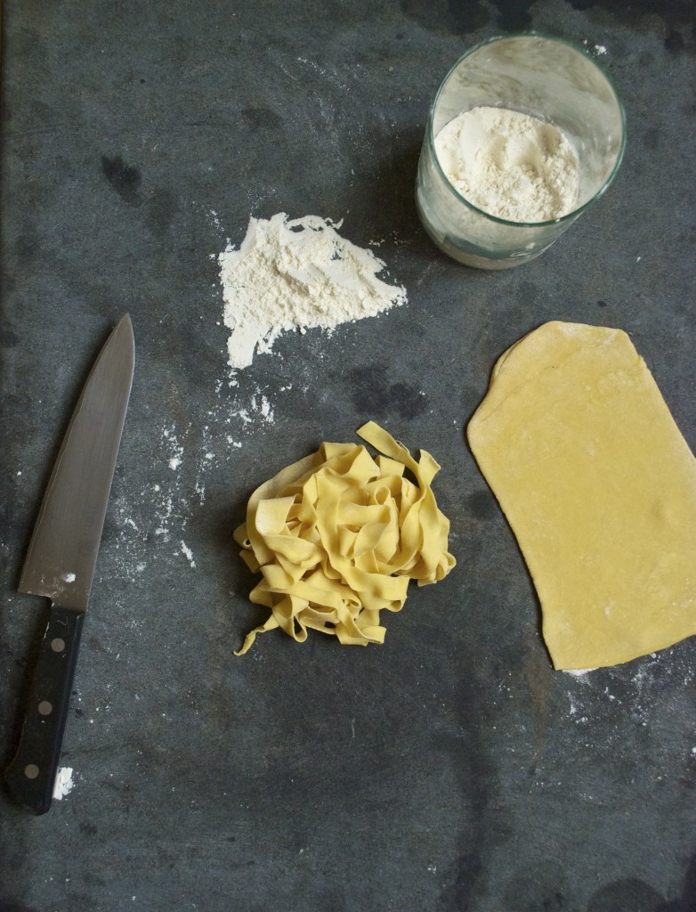 Sådan laver du hjemmelavet pasta til vegetarisk pasta primavera